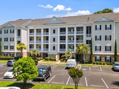 901 Knoll Shores Ct. #301