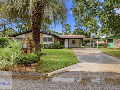 1504 Cathy St