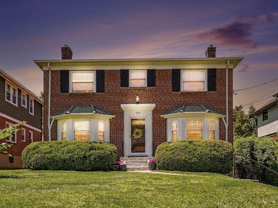 909 Ellison Ave
