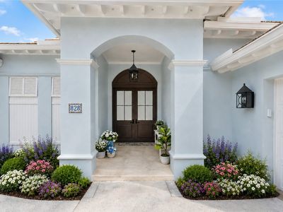 828 Pembroke Ct