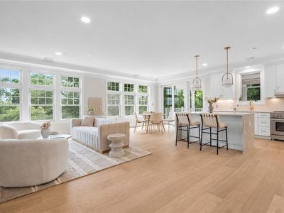 9 Compass Way Unit 302