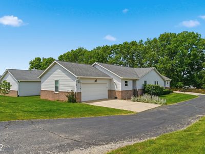 400 Longcastle Dr APT 4