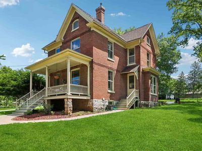 416 Reno St