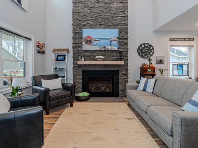 25 Daybreak Ln