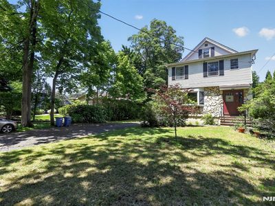 25 Jefferson Ave