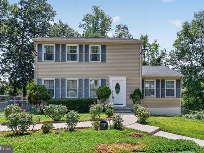 212 Pepper Tree Ln