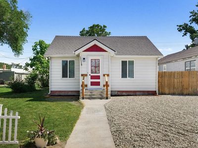 18 E Montana Ave