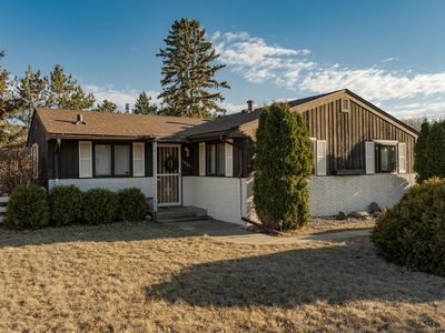 1005 Forest Hills Dr SW