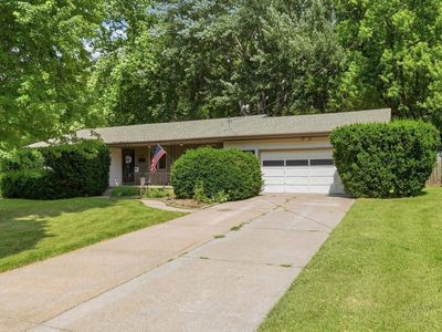 Property at 405 Powells St, Crescent, IA