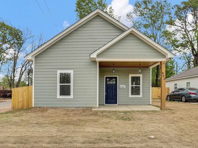 800 Marechalneil St