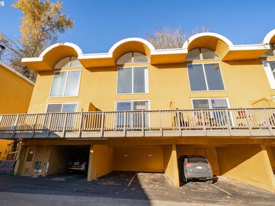 847 SW Broadway Dr APT 32