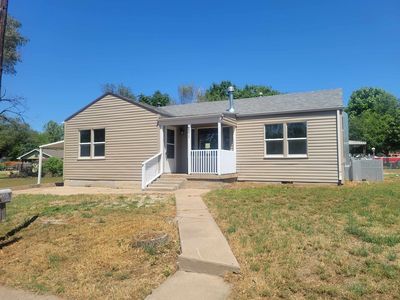 Property at 201 N Cherry St, Wellington, KS