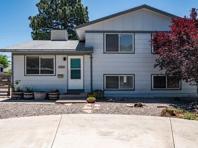 2908 Jane Ct NE