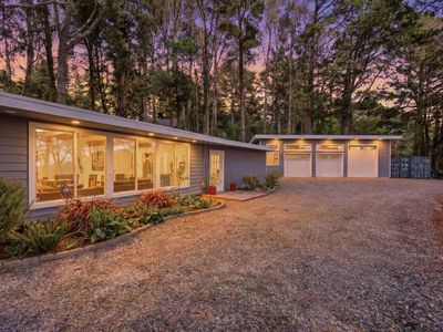 12180 Skyline Blvd