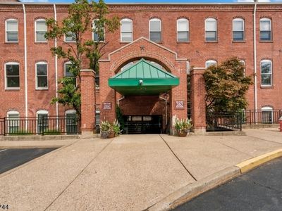 260 Main St BLDG 260 #218