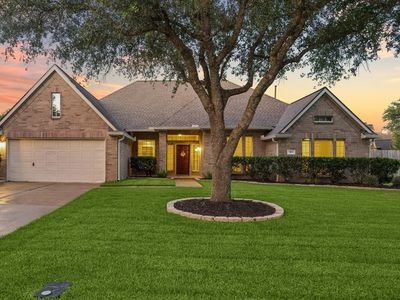 213 Falcon Lake Cir