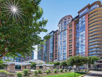 8220 Crestwood Heights Dr APT 407