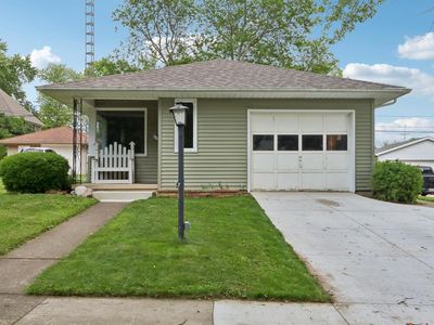 414 South Fischer AVENUE