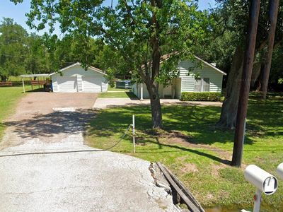 1302 W Cedar Bayou Lynchburg Rd