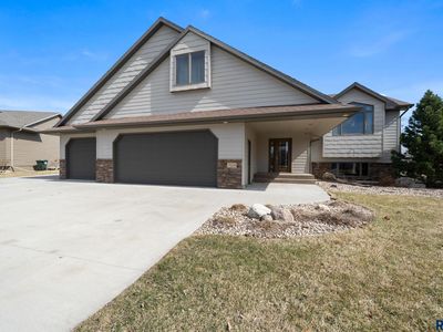 7624 S Courtyard Cir