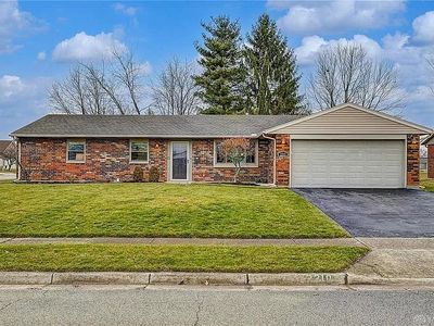 2210 Michigan Dr