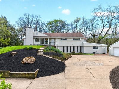 1700 Village Rd