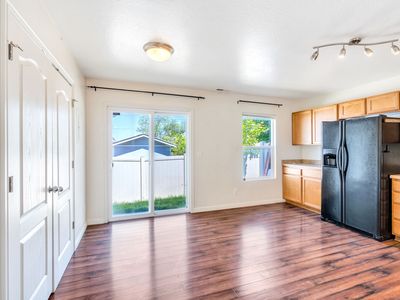 164 W Carrick Dr