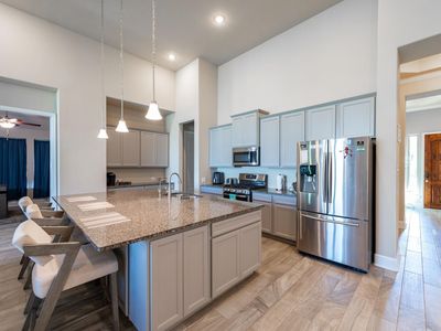 8518 Catlina Manor Ln