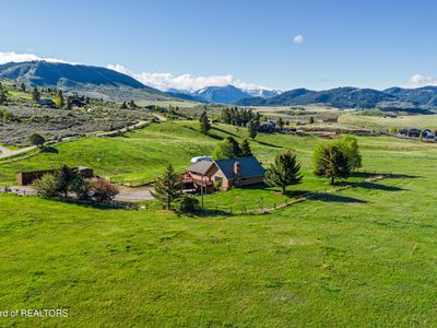 2050 E Snowberry Rd