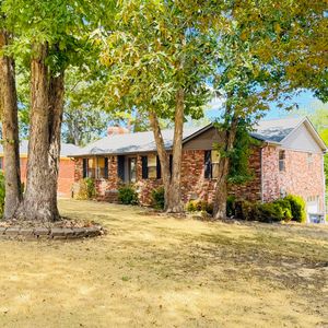 220 Sawmill Rd