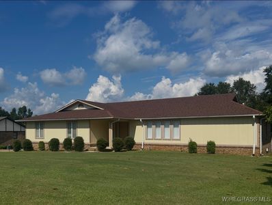 200 Lake Oliver Dr