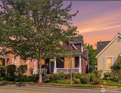 104 NE Sunset Street