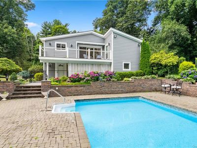 674 Cross River Road