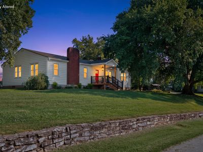 44 Horseshoe Dr
