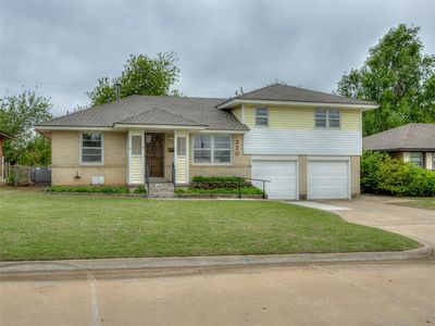 220 W Glenhaven Dr