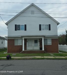 128 Stephenson St