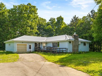 6 Crest Dr