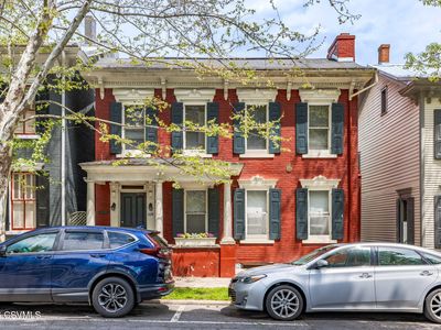 226 S 3rd St