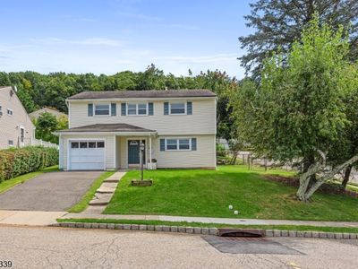 492 Herrick Dr