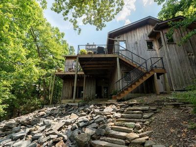 659 Lakefront Rd