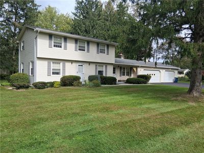 9 Hallmark Rd