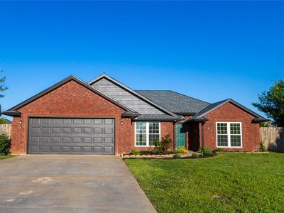 Property at 39 NE Deerfield Dr, Elgin, OK
