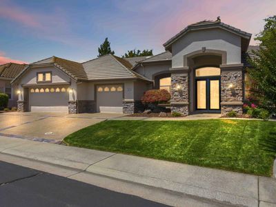 7457 Acorn Glen Loop