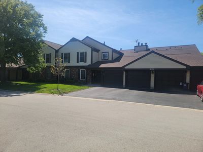 2115 Lancaster Cir APT 202D
