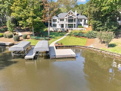 136 Barrington Hall Dr