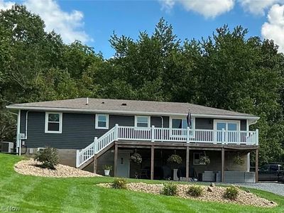 3285 Arrowhead Dr