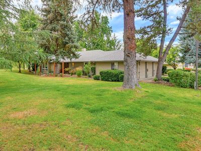100 Twisted Pines Dr