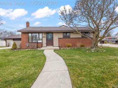 Property at 36436 Center Ct, Wayne, MI