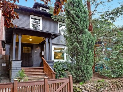 Property at 218 NW 22nd Pl, Portland, OR