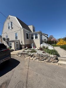 1004 N Main St